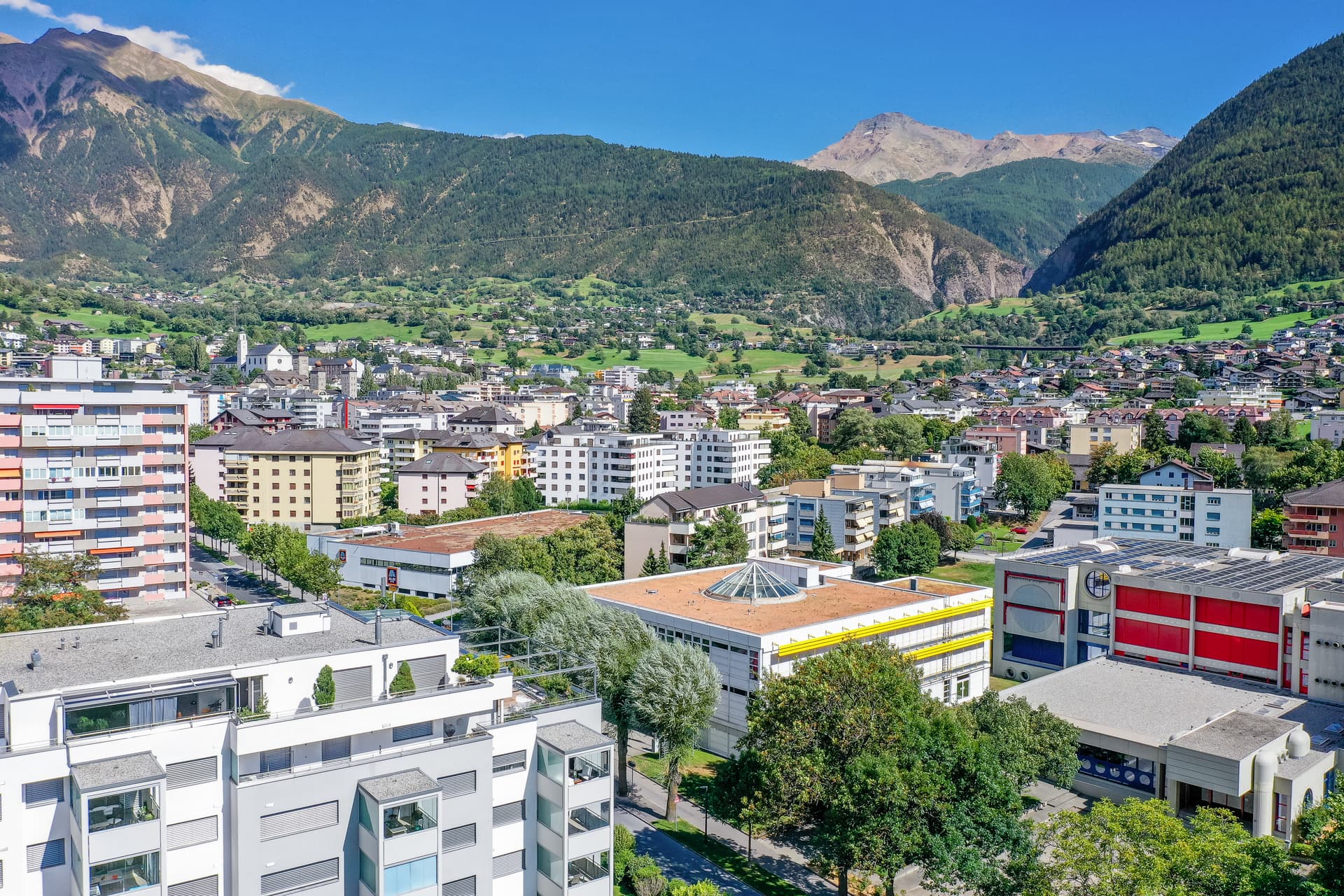 César Ritz Colleges - Visit Us