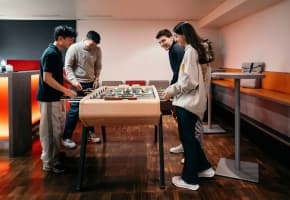 César Ritz Colleges: La vita studentesca
